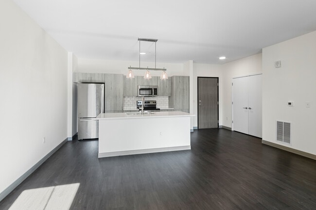 Photo - 2420 E Capitol Dr Unit 205