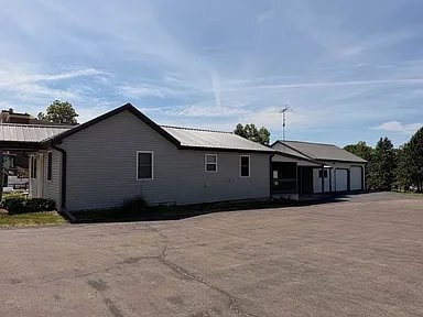 Photo - 39 W Main St