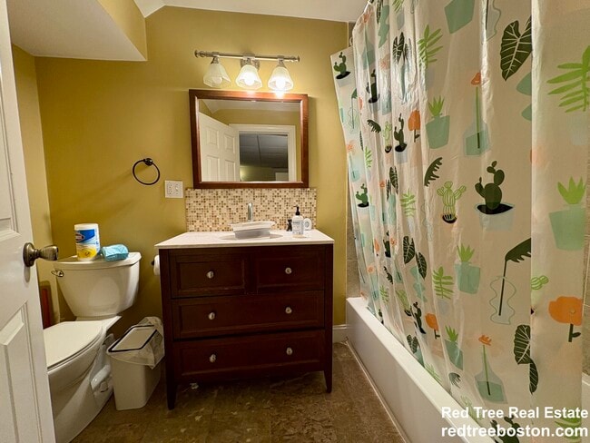 Building Photo - 11 Babcock St Unit STPAU1- 5-bed 3-bath