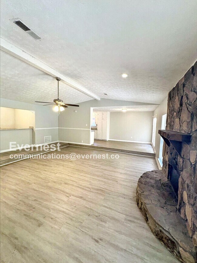Photo - 8572 Glenwoods Dr
