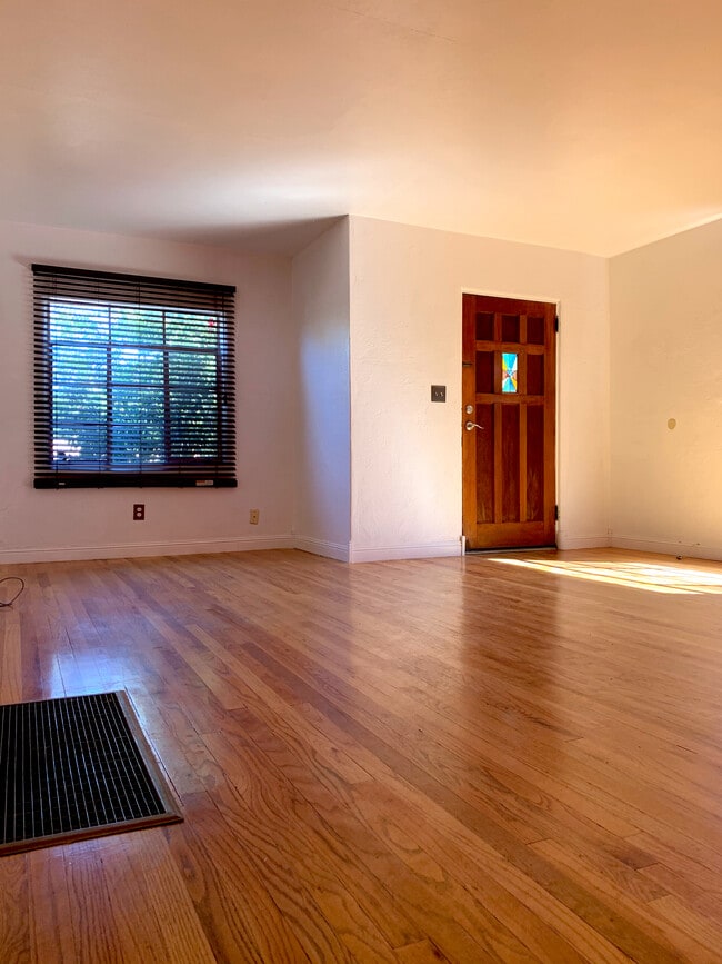 Photo - 417 Princeton Dr SE Unit A