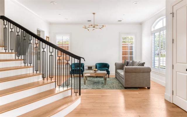 Photo - 4085 Amherst Ave