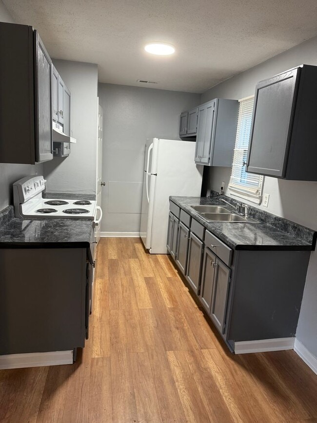 Photo - UPDATED 3 bedroom