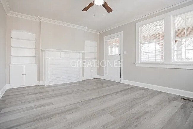 Photo - 3308 Woodlawn Ave