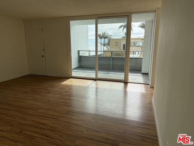 Photo - 22041 Pacific Coast Hwy Unit 2