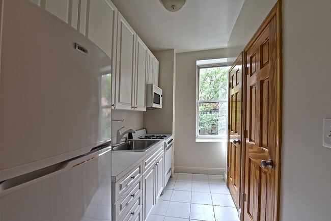 Photo - 234-236 Thompson Street