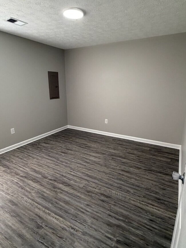 Photo - 207 Aqueduct Dr Unit A