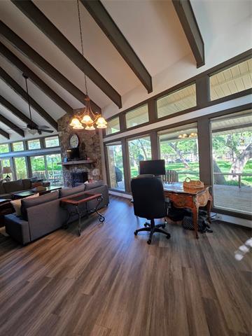 Photo - 1425 E Seneca Ct