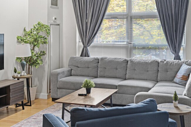 Photo - 601 Albany St Unit ID1240279P