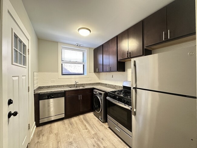 Photo - 913 Maple Ave Unit A2
