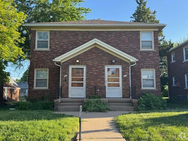 Building Photo - 328 W Hayes St Unit Upper Rental