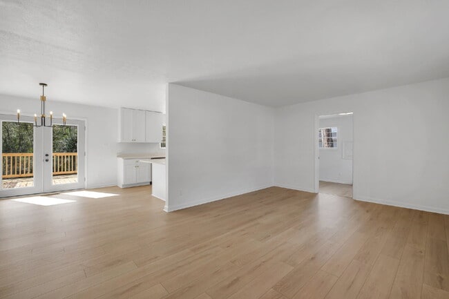 Photo - Freshly Remodeled 4 Bedroom 2 Bathroom Single Family Home.