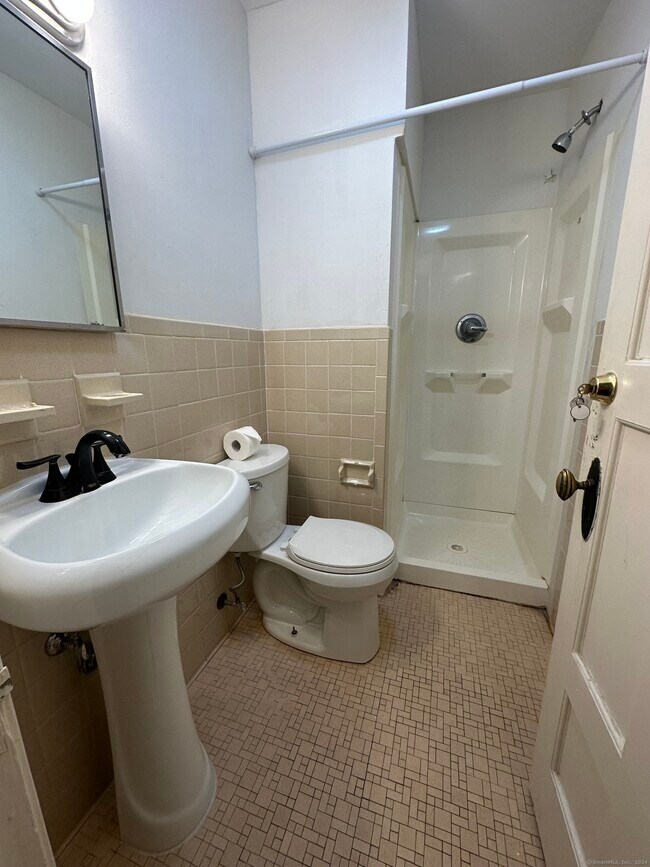 227 Main St Apartment Torrington, CT