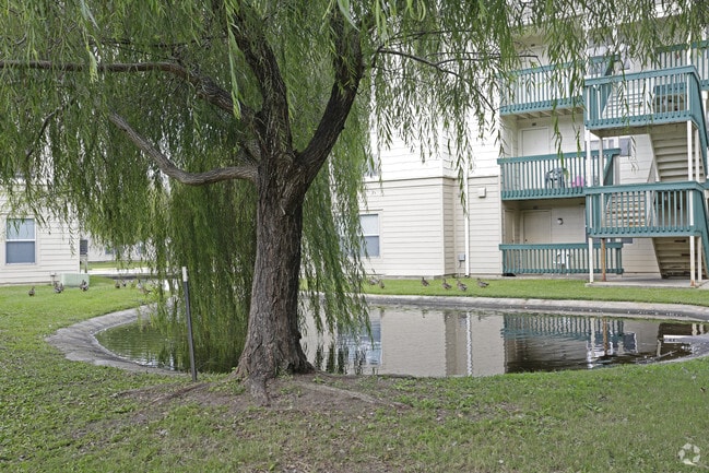 Photo - Willowbrook Apartments