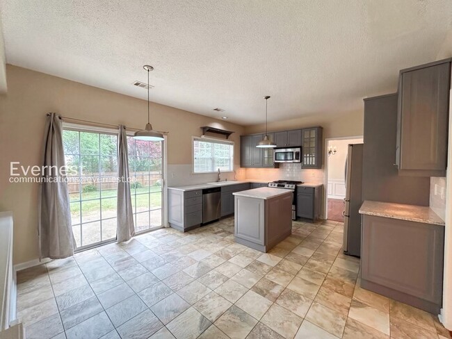 Photo - 3406 Chastain Glen Ln NE