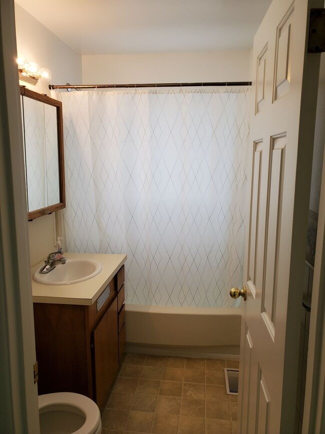 Photo - 3 Bedroom Home in Blaine!