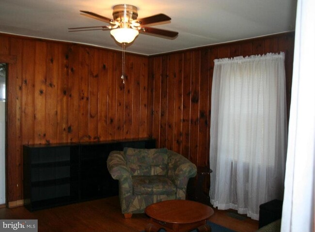 Photo - 809 Bancroft Ave