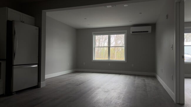 Photo - 251 Sladen St Unidad 105
