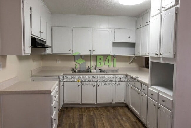 6967 Dell Ct
