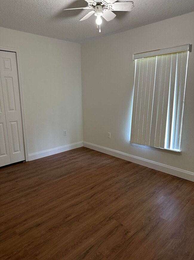 Photo - Compass Pointe