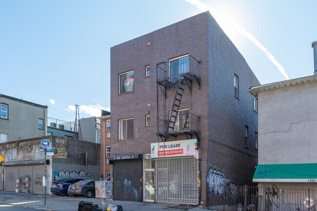 Photo - 438 Wilson Ave