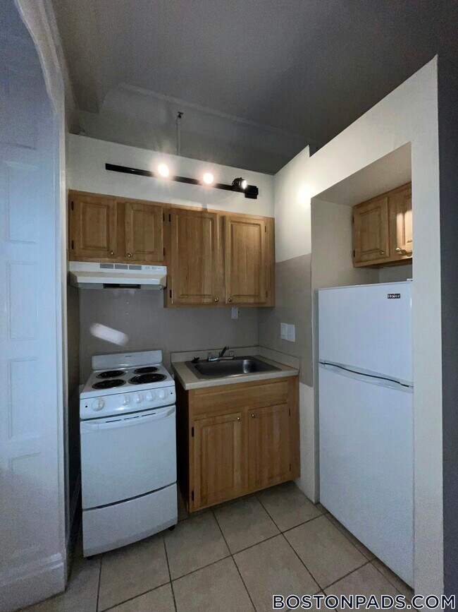 Photo - 62 Boylston St Unidad 225