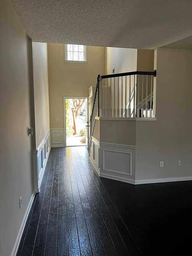 Photo - Spacious & beautiful 3BR Townhouse in Duluth