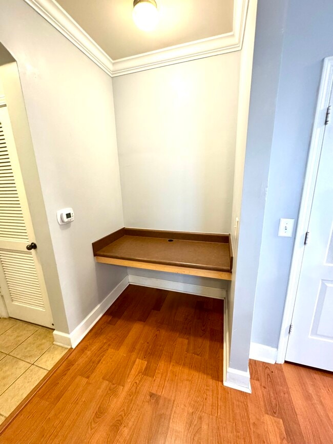 Building Photo - 6461 Borasco Dr Unit 1802