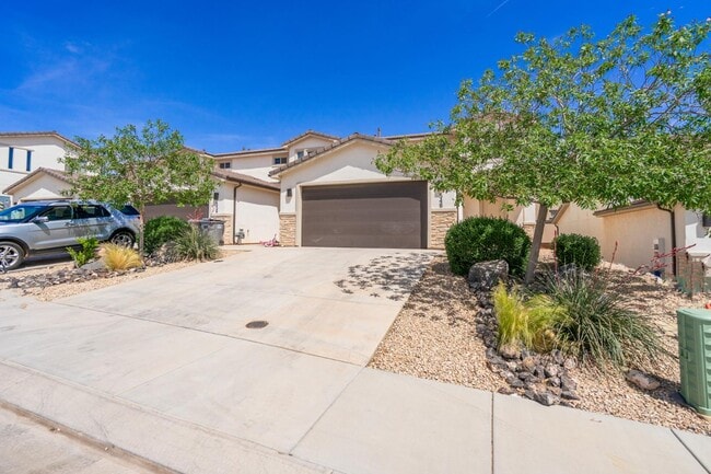 Photo - 548 N 550 W