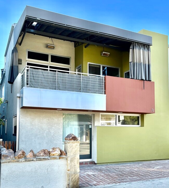 Building Photo - 31 N Venice Blvd Unit B Rental