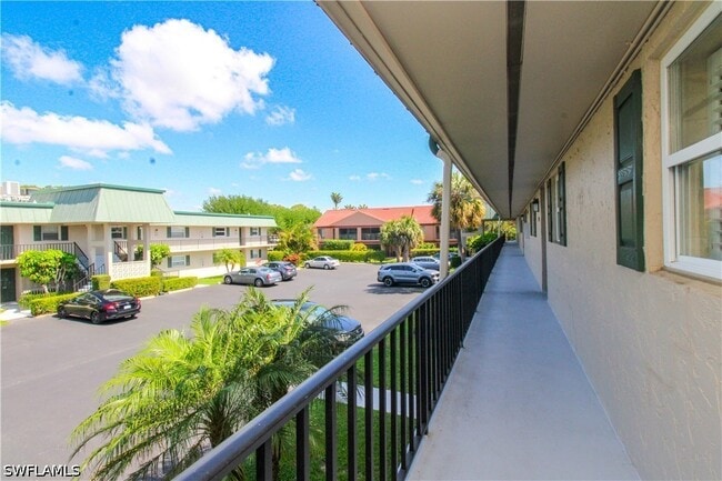Photo - 600 Valley Stream Dr Unit F9