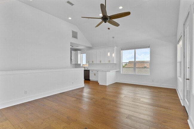 Photo - 4006 Fort Bend Dr