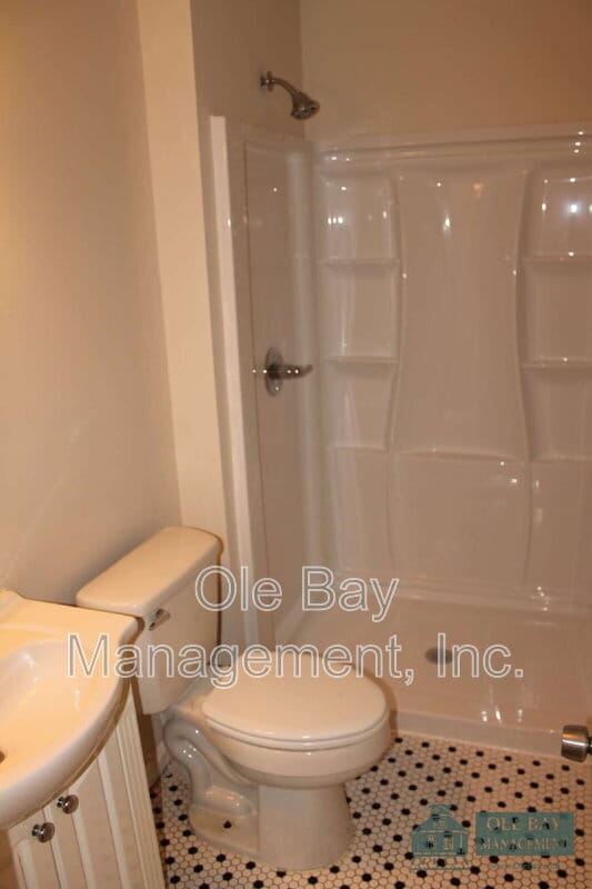 Photo - 1002 Centerwood Dr