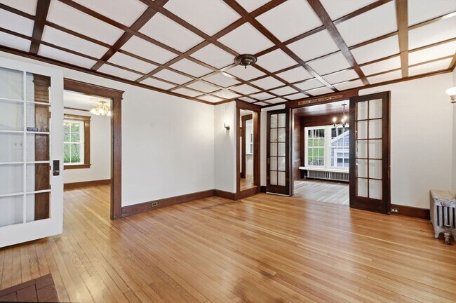 24 Hildreth St