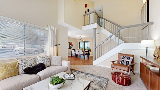 Building Photo - The Columns at Lake Ridge Rental