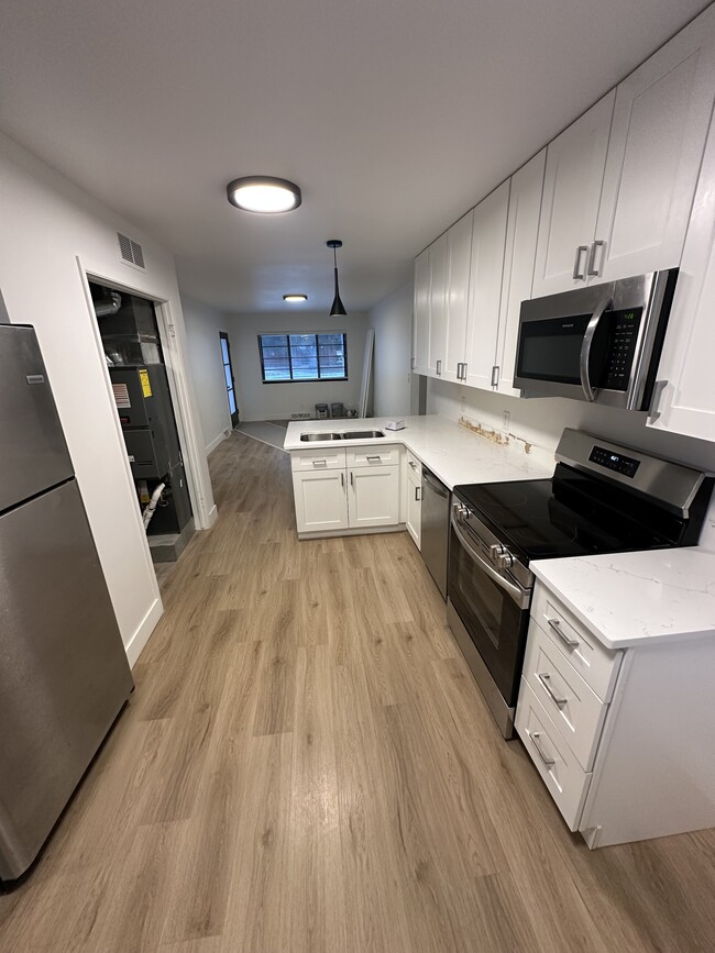 Photo - 1108 Constitution Ave