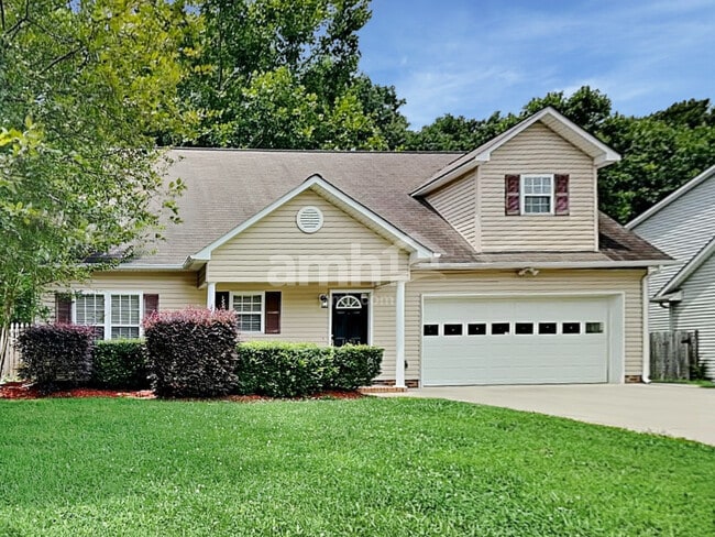 Photo - 1629 Hawkcrest Ln House