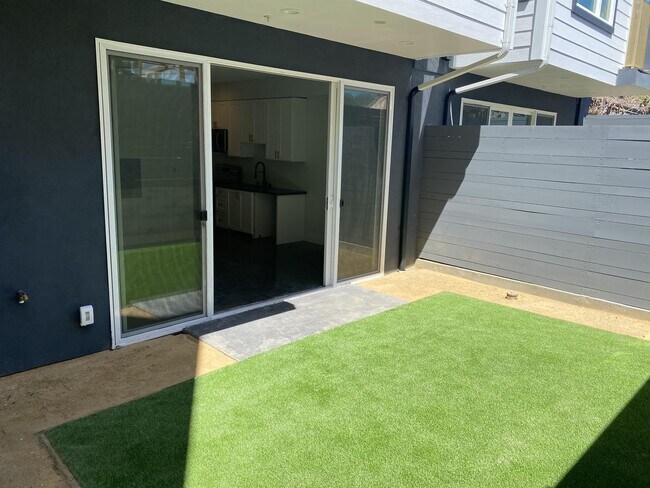 Photo - 5700 Martin Luther King Jr Way