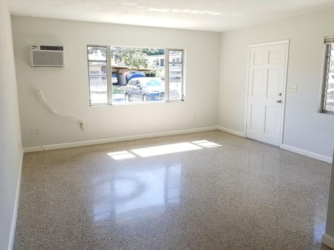 Photo - 2325 Belmar Dr