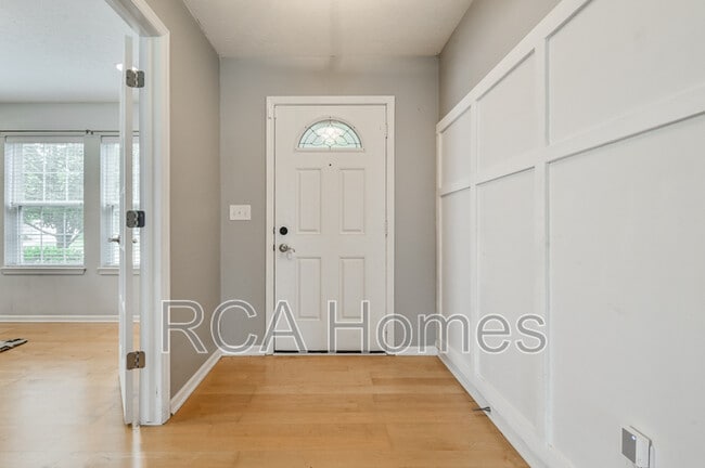 8189 Admirals Landing Pl