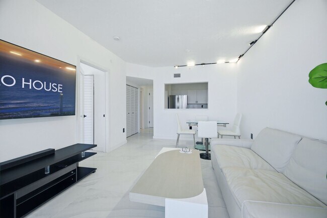 Photo - 3020 NE 32nd Ave Unit 1407