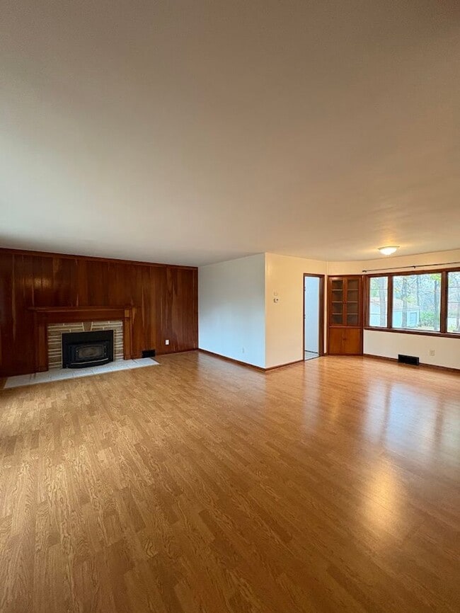 Photo - Two bedroom home for rent - Country living...