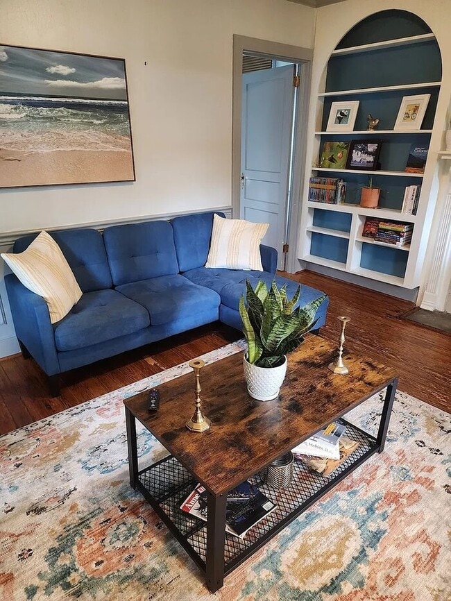 Photo - 1110 Darlington St