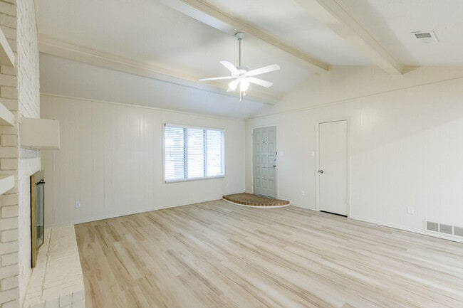 Photo - 4407 75th Dr