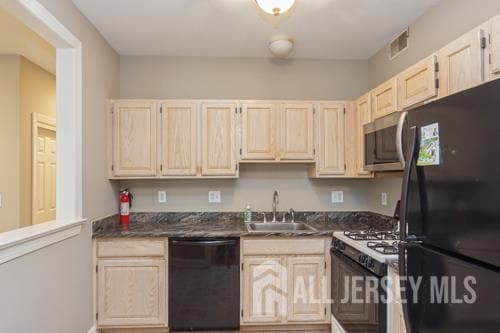 Photo - 68 Franklin School Way