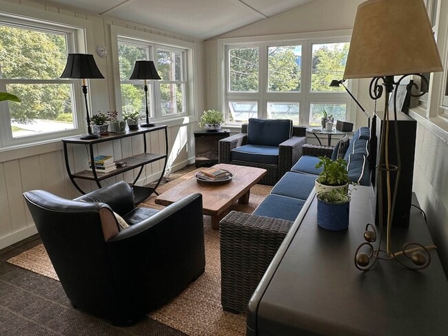 Photo - 51 Spruce St