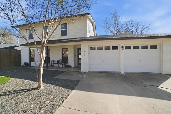 Building Photo - 1315 Quail Park Dr