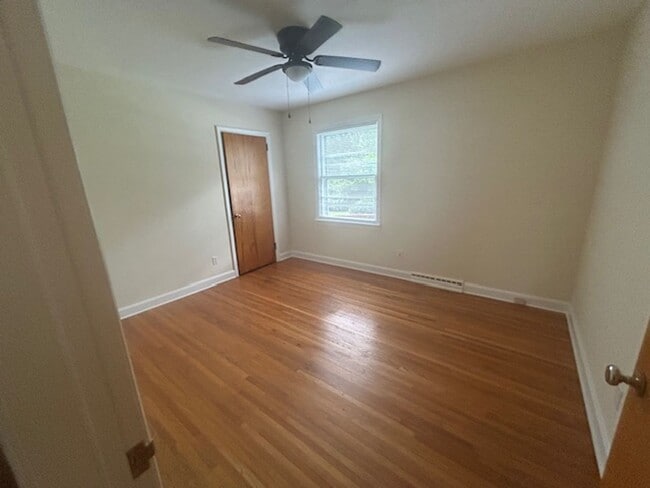 Photo - 10 Bevlyn Dr