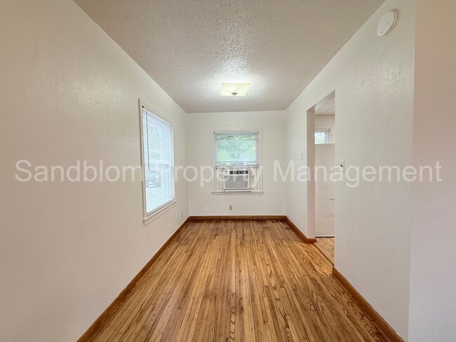 Photo - For Lease | Brookside | Available Now!