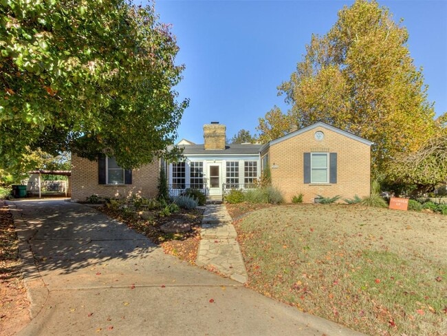 Building Photo - 2933 Cummings Dr